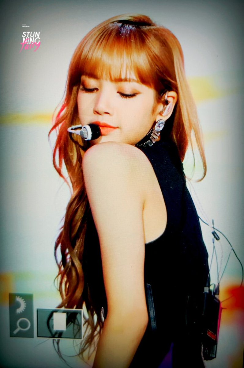 19970327kr's tweet image. 181014 비비큐 #블랙핑크 #BLACKPINK #리사 #LISA