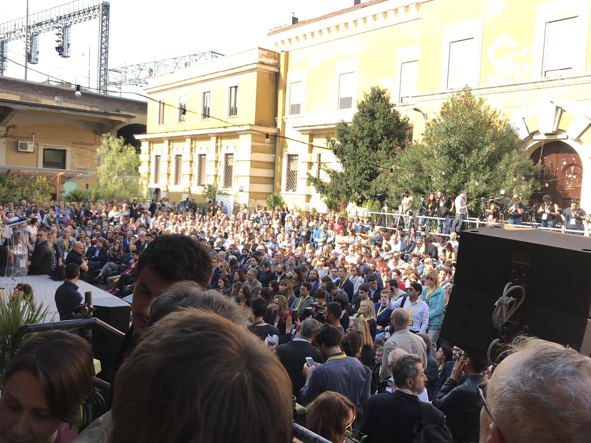 A #piazzagrande <a href="/PaoloGentiloni/">Paolo Gentiloni</a> con <a href="/nzingaretti/">Nicola Zingaretti</a> c’è una Italia che non ci sta ed aspetta il partito democratico, ed allora muoviamoci.
Grazie a Nicola Zingaretti perché la prospettiva del congresso oggi è più concreta.