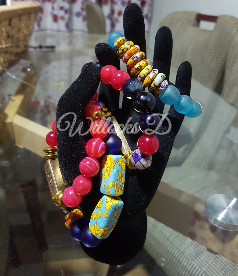 kukua_willocks's tweet photo. Customer service day.
#willocksd #kukuawillocks
Thank you
#Affordable #localbeads #kukuawillocks #handmade #madeforher #Ghanaians #African #Buyme #gift https://t.co/SUP9XK1hCz