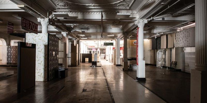 NEXT THURSDAY, join <a href="/MarkHobbsPhoto/">Mark Hobbs</a> from <a href="/DisparityPhoto/">Disparity Collective</a> for a photo tour of George Henry Lee's --
More info &amp; booking here: buff.ly/2E55NBM