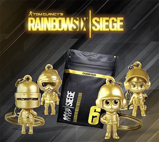 Rainbow6JP's tweet photo. 【サイン入り大会Tシャツプレゼント】

🇯🇵野良連合&amp;🇦🇺FNATIC全プレイヤーサイン入り大会Tシャツ(非売品・Lサイズ)と、ゴールドチビリングのセットを抽選で3名様にプレゼント🎁

<応募方法>
❶@Rainbow6JPをフォロー
❷このツイートをいいね&amp;リツイート
🔺締切:2018年10月19日 https://t.co/CWASgNFQai