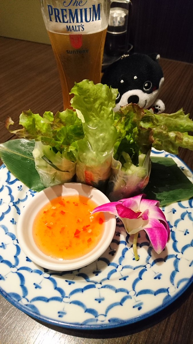 pon_piko's tweet photo. 全国ふるさと観光物産展の後はあべのハルカスに移動。お誕生会して下さいました。ありがと~! いただきま~す!(*≧∀≦*)
#asiantable #あべのハルカスダイニング #お誕生日会 https://t.co/Dex6rbW08V