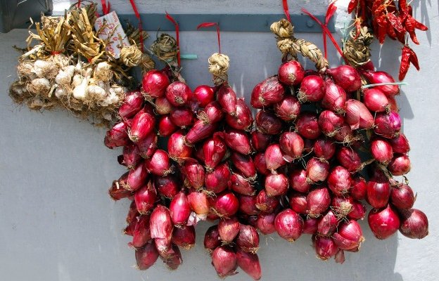 ItalyMagazine's tweet photo. Ten Foods to Try on Your Next Trip to Calabria https://t.co/nwEfxSNCKS via @ItalyMagazine https://t.co/4UID2xlPQP