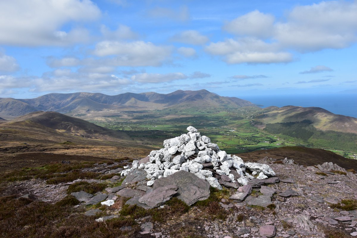 LonePeakbagger's tweet photo. MY LATEST VIDEO IS OUT !! ππ
Follow me on the first part of the Glenbeigh Horseshoe, co. Kerry, Ireland and enjoy the stunning views and the beautiful colours it has to offer !!
https://t.co/MoVRBYZeJl
#glenbeighhorseshoe #glenbeigh #kerry #ireland #loopwalk #hillwalking https://t.co/Lz9PmN4Li9