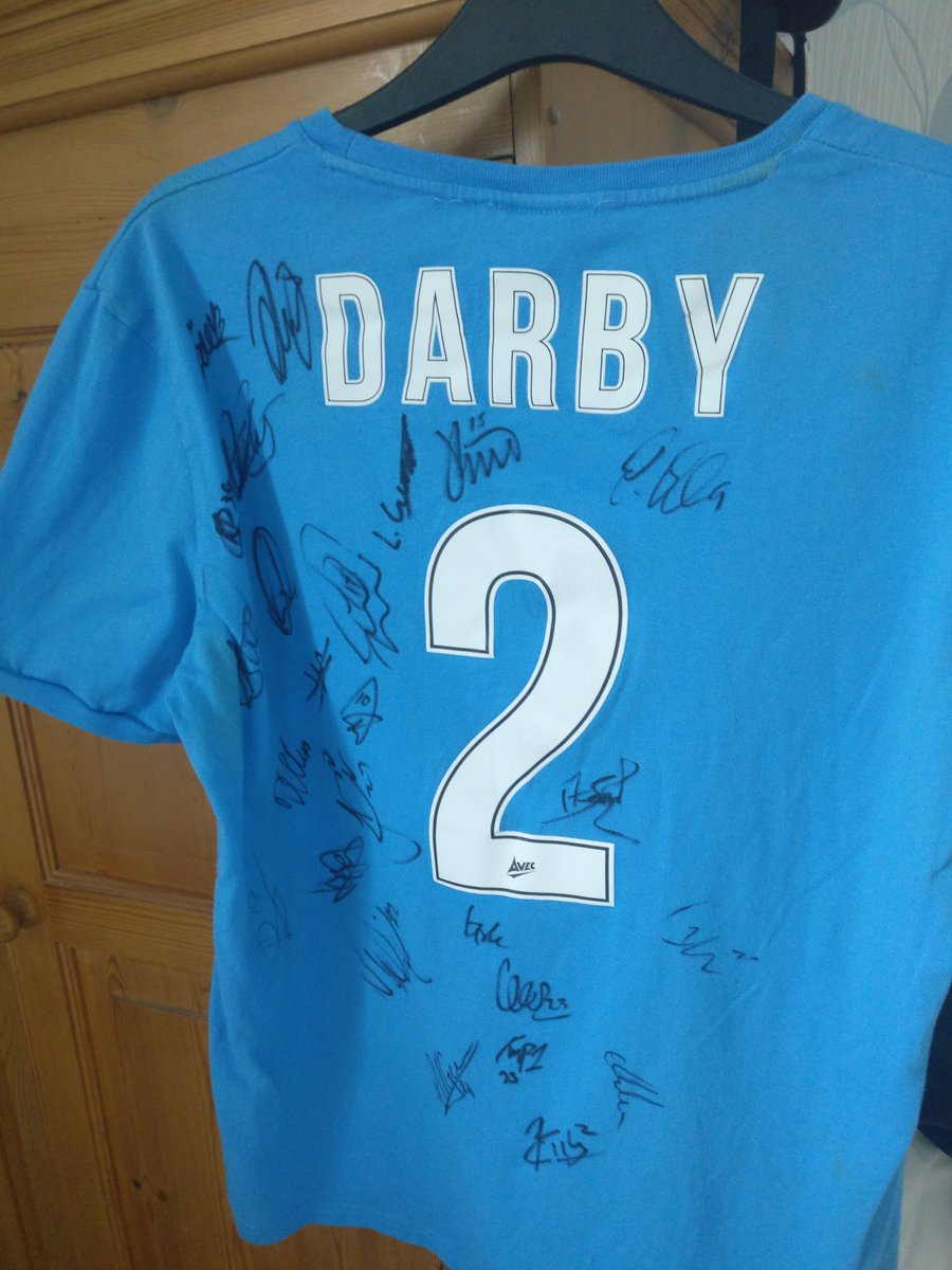 Just a reminder that We have a squad signed Stephen Darby shirt which we are raffling off. All funds raised will be donated to the MNDA. Tickets are £5 each you can purchase them direct from our shop bingleybantams.co.uk/bingleybantams…

or by emailing secretary@bingleybantams.co.uk #bcafc