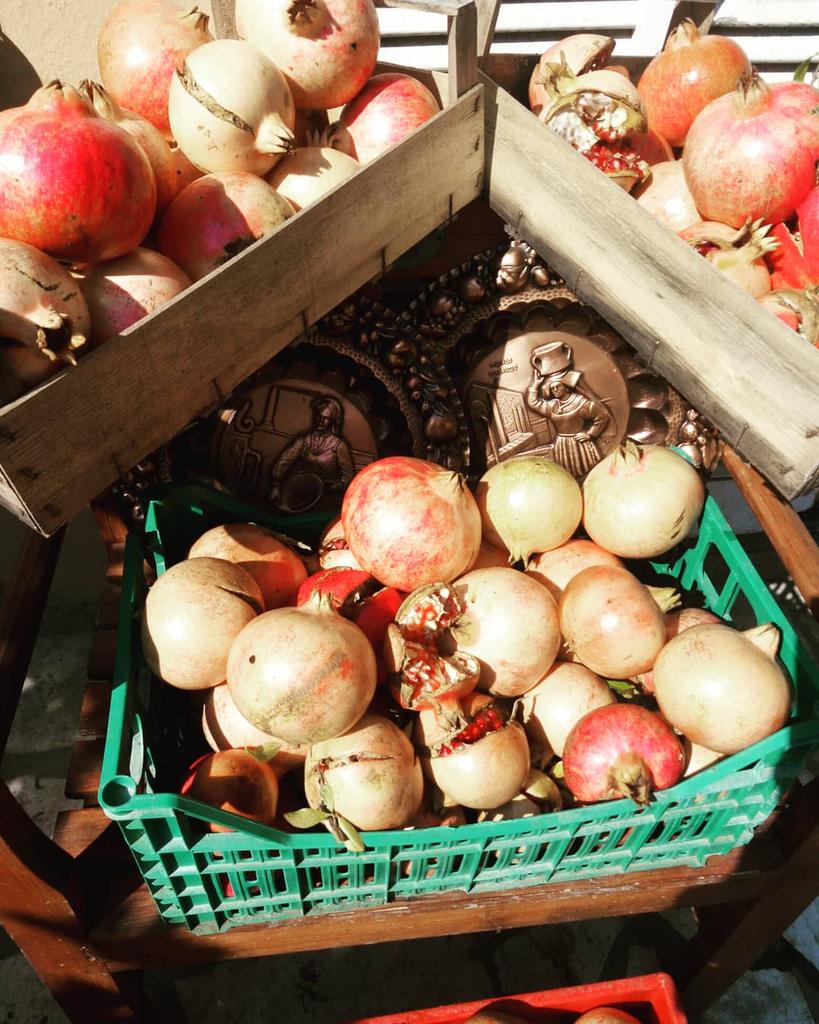 corrierediargo's tweet photo. Gelatina di melograno.
Tutto produzione propria
L'orto di Cincinnato https://t.co/4rJHBHthU4