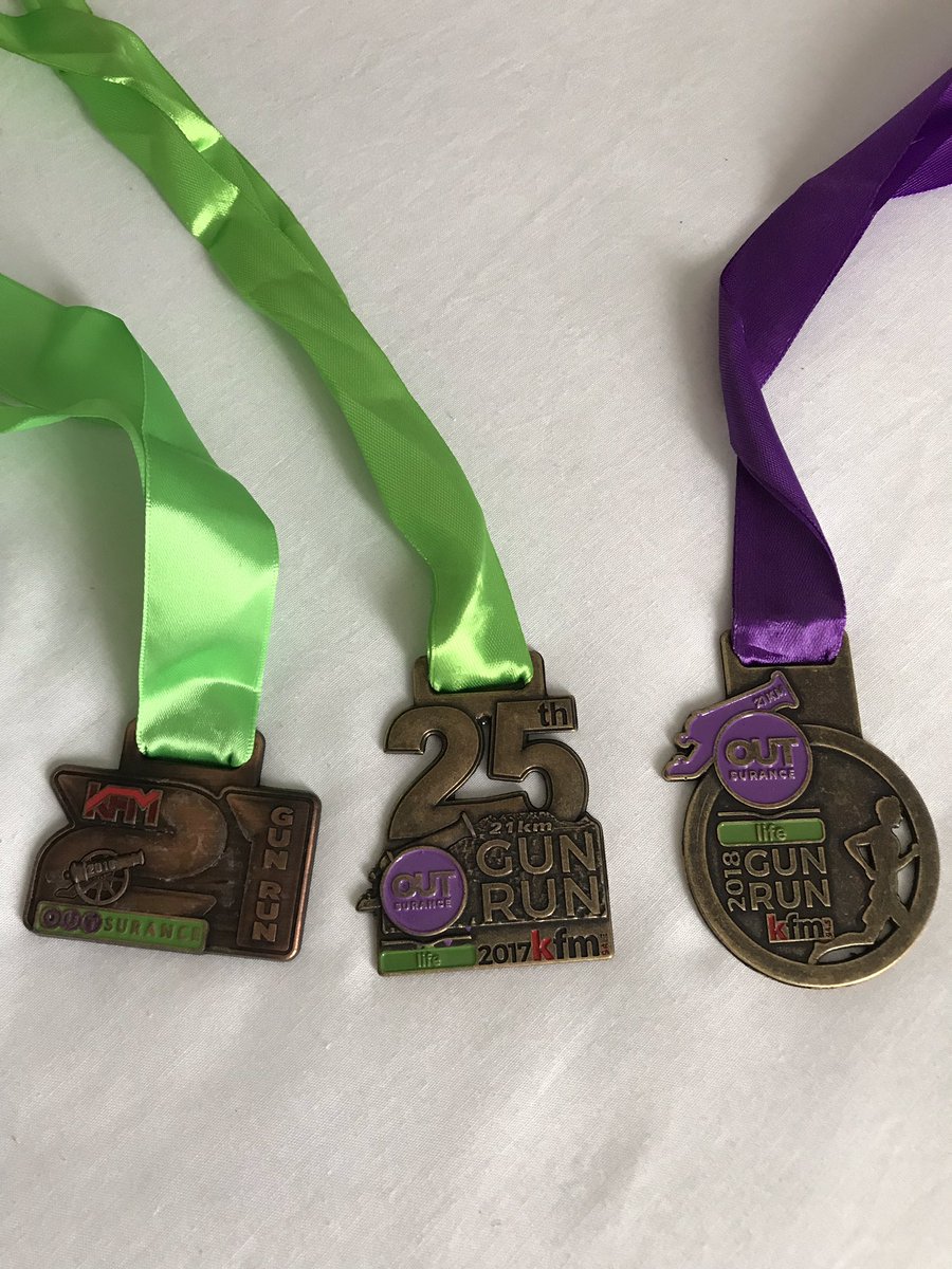 ThatZeeZee's tweet photo. 2016,2017 &amp; 2018🙌🏾🙌🏾🙌🏾I’m a half marathoner😜🙌🏾🙌🏾🙌🏾I’m ready for the Soweto half marathon in exactly 3 weeks☺️☺️☺️I sooo enjoyed my race today,the weather was sooo perf🙌🏾 #GunRun2018 https://t.co/Vnp0eSm9Nl