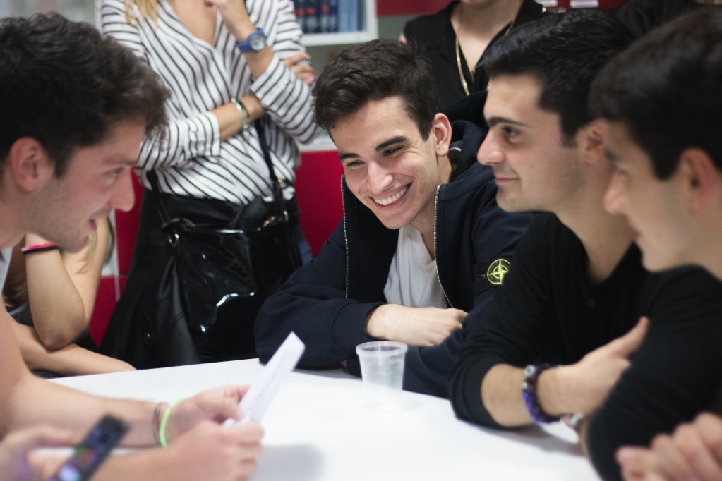 campluslife's tweet photo. Solo una settimana fa la #festa di inizio anno dei #CamplusCollege di #Milano, rivivi la serata nelle #foto della nostra fotografa di Milano Elena Candeliere
#Campluslife #Camplusparty #Festainizioanno #Camplus #Studentlife https://t.co/4vHla2sQAd