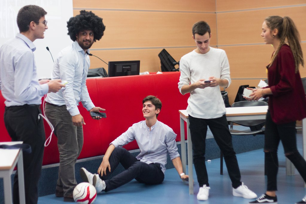 campluslife's tweet photo. Solo una settimana fa la #festa di inizio anno dei #CamplusCollege di #Milano, rivivi la serata nelle #foto della nostra fotografa di Milano Elena Candeliere
#Campluslife #Camplusparty #Festainizioanno #Camplus #Studentlife https://t.co/4vHla2sQAd