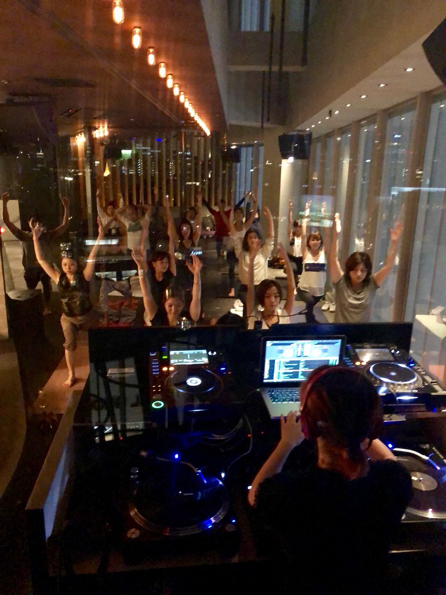 djyui35's tweet photo. #酒ヨガ 楽しかった💋✨
ありがとうございました😍 https://t.co/vobF5UzZGz
