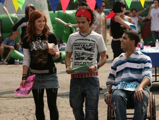 k50cullen's tweet image. In 2001 and 17 Years Ago, #DegrassiTheNextGeneration premiered on @CTV on this day and is amazing RT and Like if you love this show (@OfficialMiriamM, @Drake, @ninadobrev, @MelMac63, @cassandrasteele, @stephenstohn, @bongotummy, @JGoldsbie, @Lauren_Collins, @TheDanielClark)