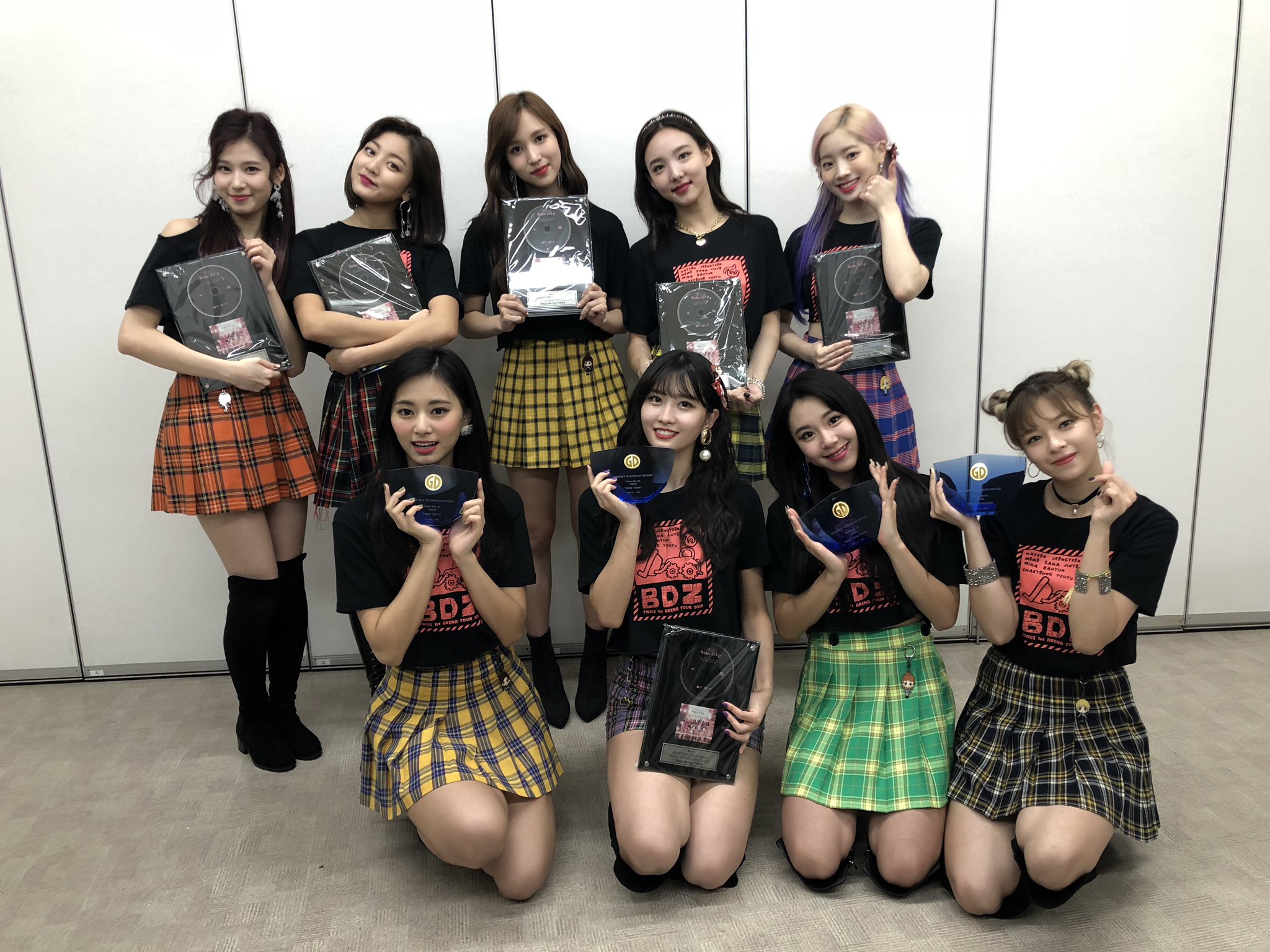 最安値 早い者勝ち TWICE ゴールドディスク 推さ 最安値 早い者勝ち TWICE ゴールドディスク 推さ
