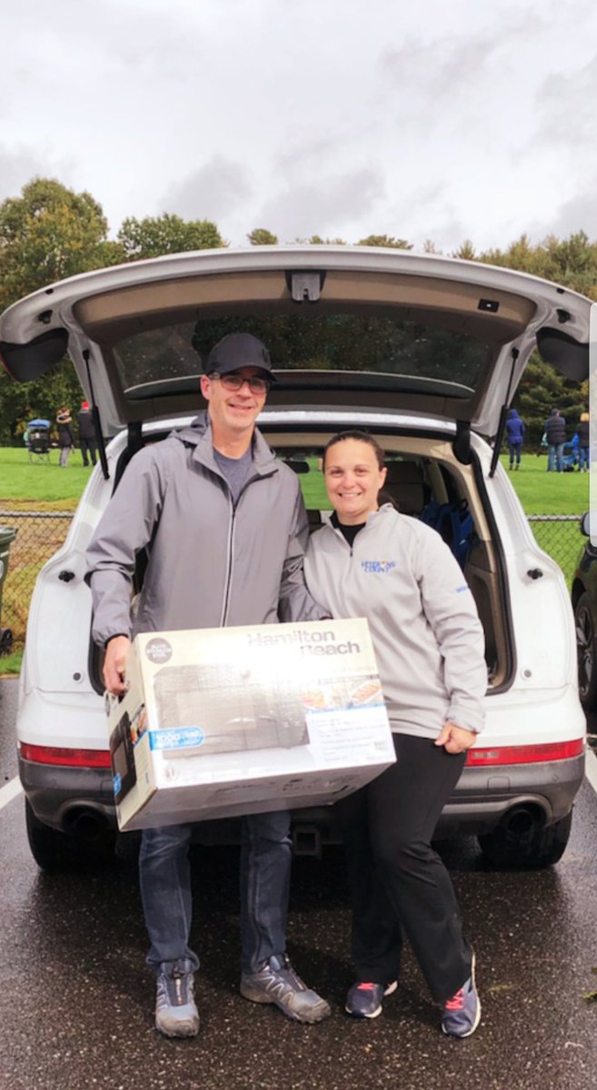 OCValor's tweet image. Current era combat veteran family abandoned with no money, car, etc. Thankful to be able to hand off a microwave and mobile phone with 90 days service to Vet Counts NH to help this family.  Any new funds raised with this campaign will be for family:pledgeit.org/mcm4ovf