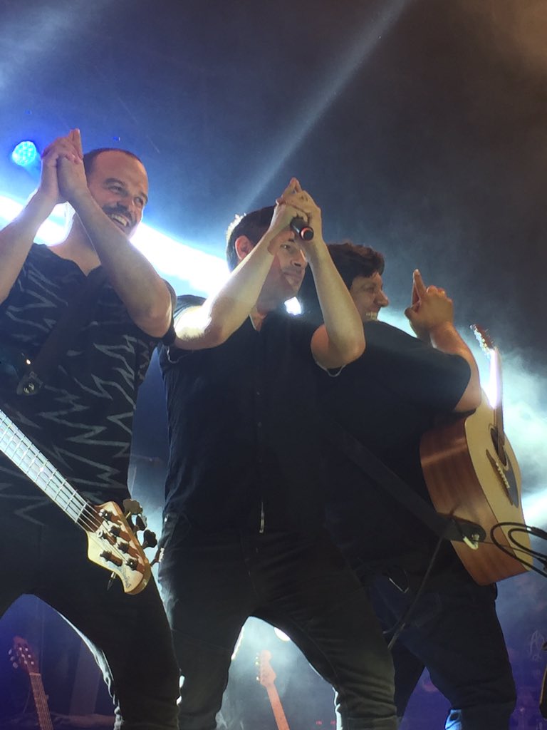 analopezmurillo's tweet photo. Gran noche ayer en Brenes @_AndyyLucas_ https://t.co/Lwoxci5uRw