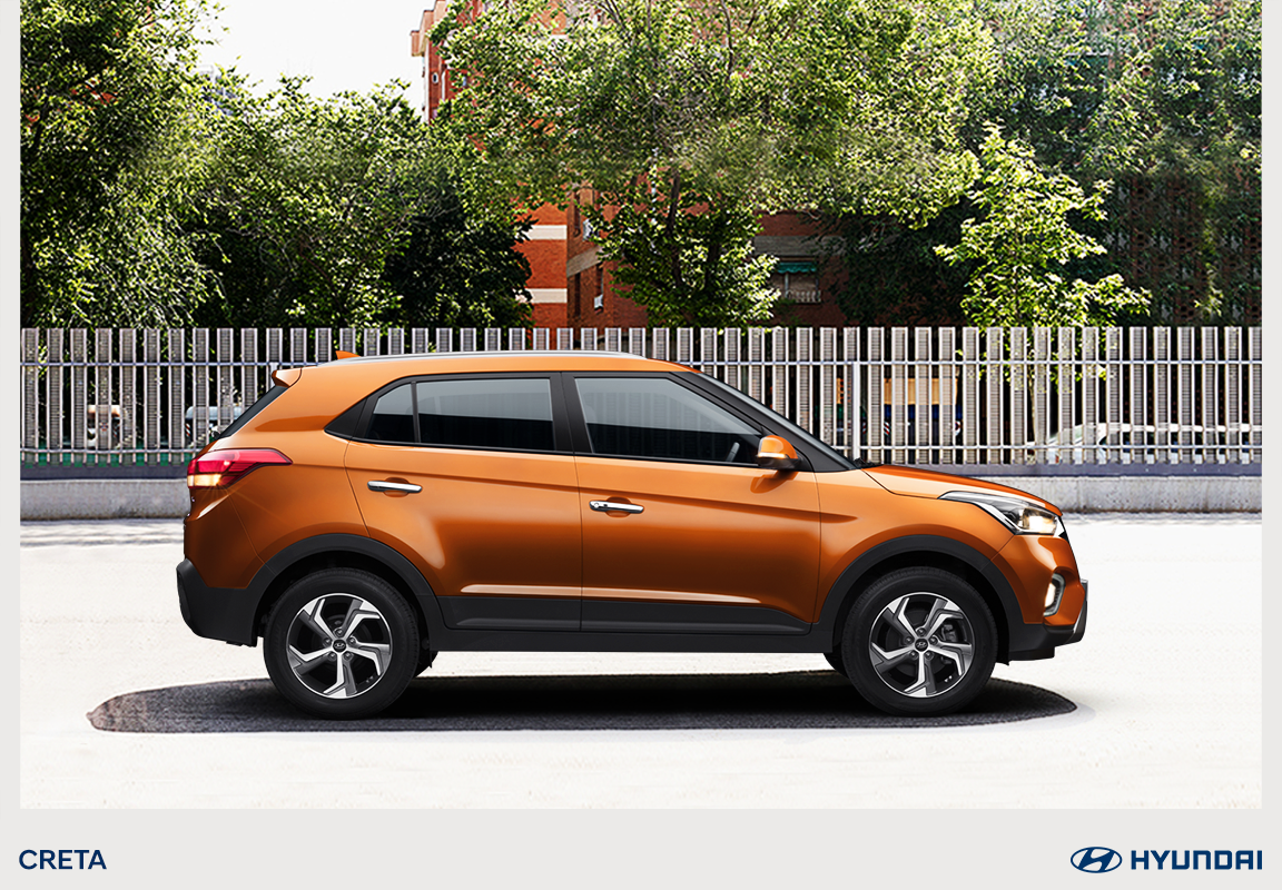 HyundaiIndia's tweet photo. Upgrade your lifestyle and enjoy the luxury of an electric sunroof with the Perfect SUV. Test drive the #New2018CRETA today! https://t.co/CyremjrwXg https://t.co/RAYWbGLmHk