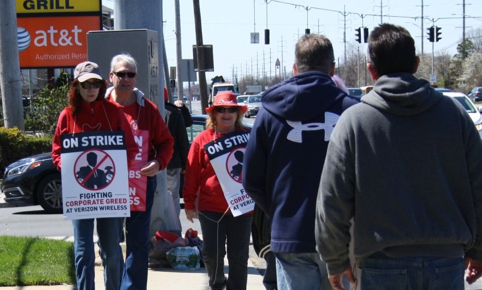 MNAFLCIO's tweet image. Trump Wants to Make Union Pickets Illegal aflcio.mn/2EfauZI #1u