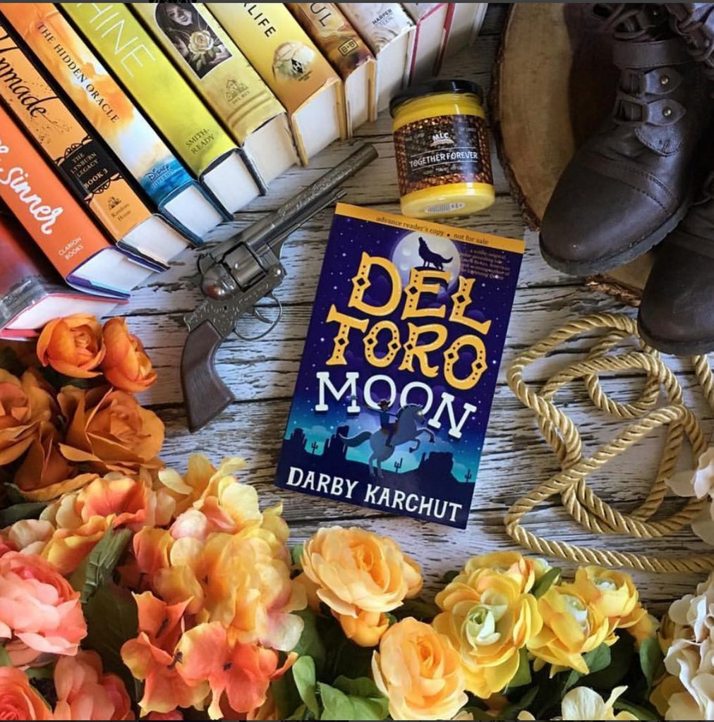 owlhollowpress's tweet photo. So. Much. Gorgeousness going on over at Instagram right now, including this photo by @Xenatine, for the Del Toro Moon #StorygramTour. Jump over to see all the photos &amp; for your chance to win a signed copy of the book! 💕🐴💕 
#mglit #kidlit #DelToroMoon
https://t.co/QBGF4peOCa https://t.co/6uBNmTjVD8