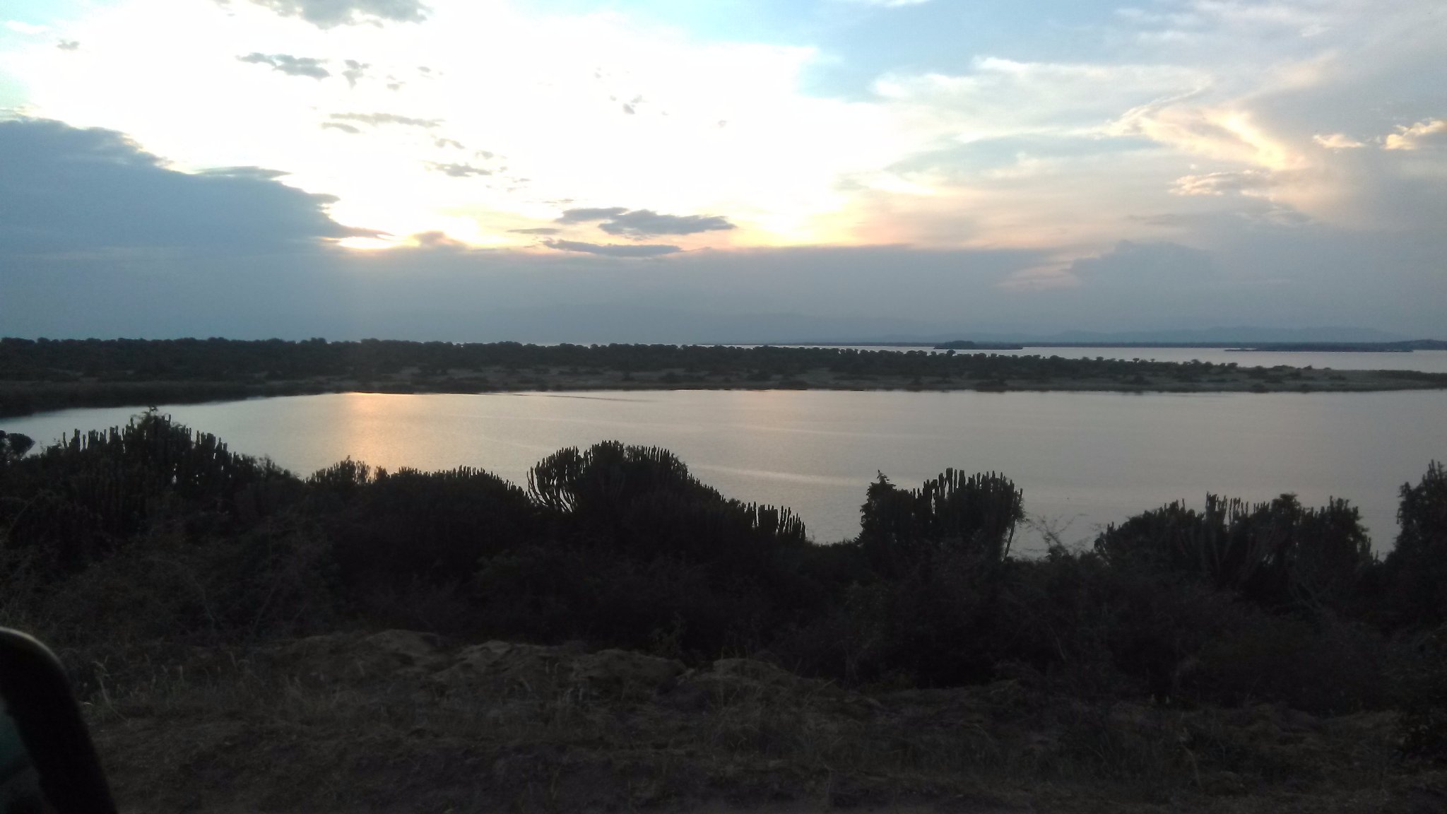 Redrock African Safaris on X Sunday sunset at the Mweya Lodge by the Kazinga channel Queen Elizabeth national park always5star sundaysunsets Manitoba411 https t hQQG34tcsw X