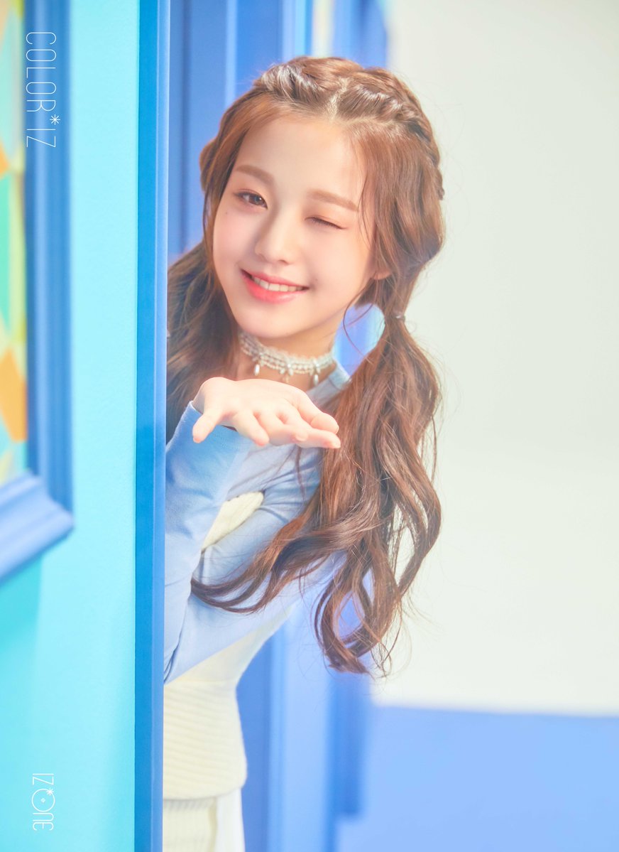 itozoneu's tweet photo. IZ*ONE (#아이즈원) - 1st Mini Album [COLOR*IZ] OFFICIAL PHOTO 1

#ChoiYena #JoYuri #MiyawakiSakura #JangWonyoung
#COLORIZ #20181029_6PM https://t.co/0PGUgUiNgh
