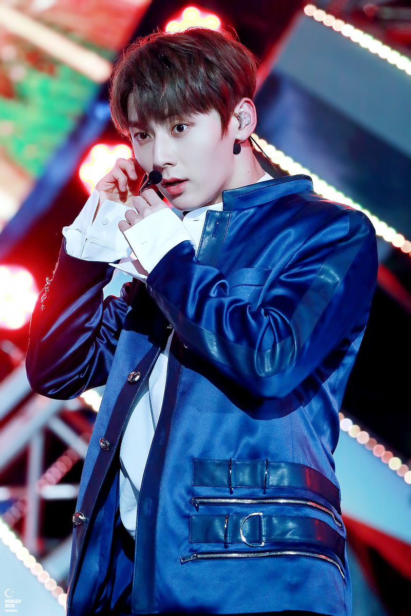 Dreamofyou_MH's tweet photo. 181014🦊💝 애옹 민현🐱💖 #민현 #황민현 #MINHYUN #완벽해서황민현 https://t.co/Fu4gjjle9H