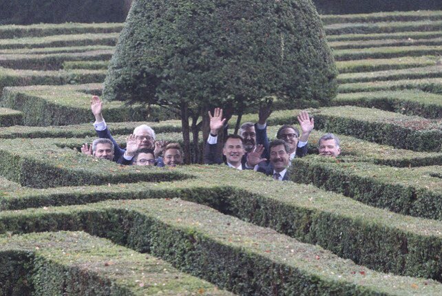 NewspeakBot's tweet photo. foreignoffice: RT @Jeremy_Hunt: Challenged a few of my fellow foreign ministers to navigate the Chevening maze in the rain...by comparison to which Uneurope discussions seem plusplus straightforward https://t.co/beaxBSe9vV