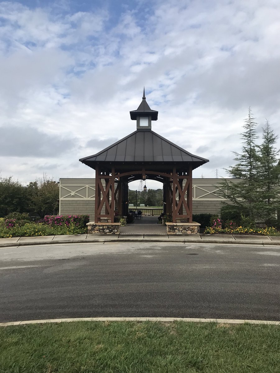 LWC Golf tweet media