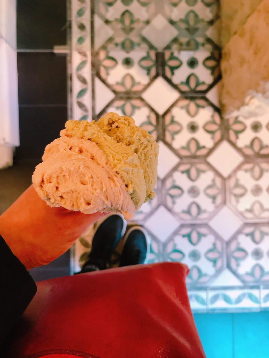 THESAUDIDIVA's tweet photo. We create our own #Happiness 🍦 #Tuscany #Italy #Foodie #foodiegram #Foodies #gelato #traveltips #TravelBlog #travelblogger #travelbloggers #lifeisgood #LifeisBeautiful #LifeisBeautiful2018 #Travel #travelphotography #weekend #wanderlust #solotravel #foodiesofinstagram #bloggers https://t.co/ggMOLRVjBJ