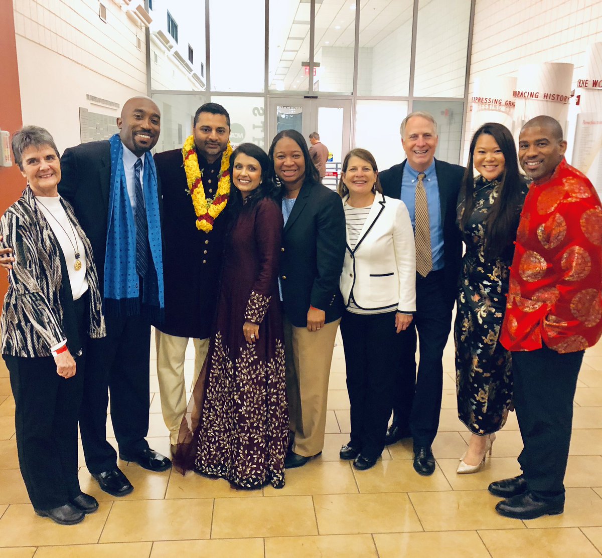 VictoriaChanINC's tweet photo. The @EmoryUniversity family 💙💛 showing love and support for @PrezNair’s inauguration as the 22nd President of @arcadia1853! ❤️ We got your back!!
#ArcadiaInauguration #PrezNair https://t.co/AAMAjfNItI