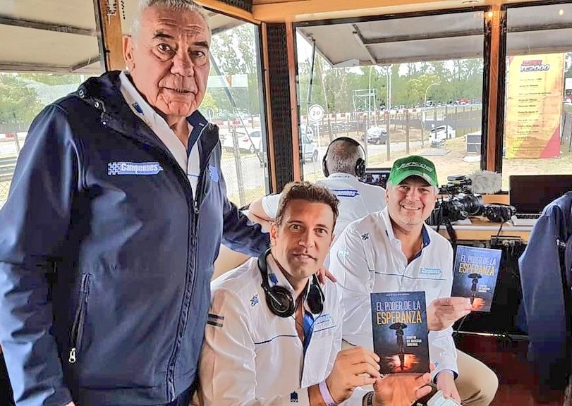 slopezblasco's tweet photo. FELICITACIONES a los amigos de @Campeonesnet al cumplir 55 años  siendo referentes indiscutidos en radio, tv, gráfica y web. Verdaderos profesionales capacitados, respetuosos, apasionados y generosos en todo lo que hacen con el liderazgo del querido CAÍTO LEGNANI. https://t.co/OCtijcpBRR