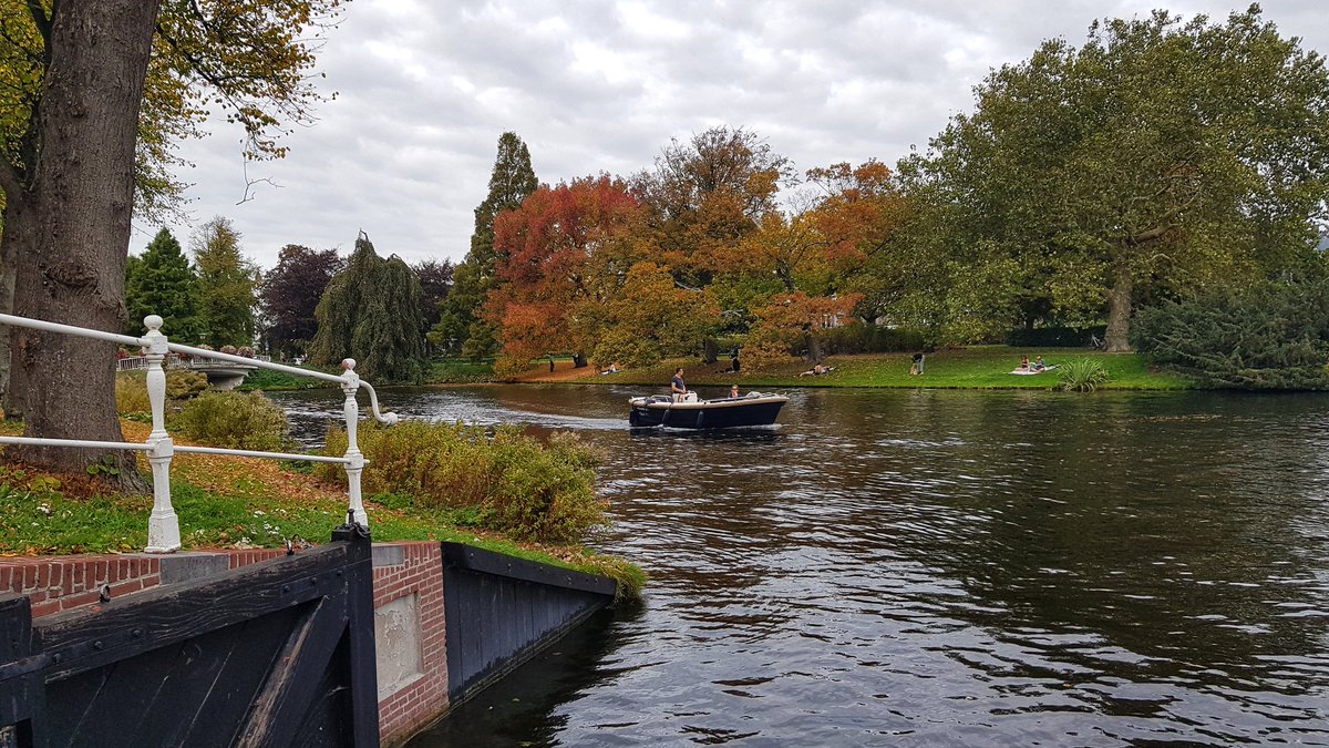 Leiden vanmiddag 2 

@WNLOpZaterdag <a href="/WNLOpZondag/">WNL Op Zondag</a> <a href="/WNLVandaag/">WNL Vandaag</a>