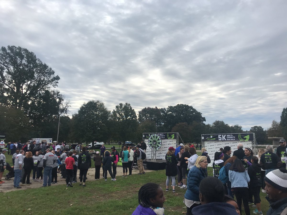 SmgGraham's tweet image. Ready to start this #generosityphilly 5K Walk/Run to support @Pamoza_INTL