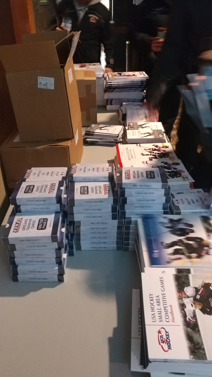 Excited to start off another <a href="/USAHockeyMN/">USA Hockey MN</a> clinic season!
#soreback