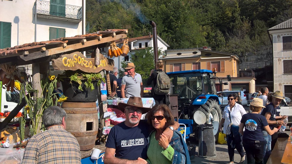 LyLguitar's tweet image. #Ottone ed è subito #caramellaRossana

#ValTrebbia #Piacenza #Zena

Sagra dei prodotti agricoli della Montagna