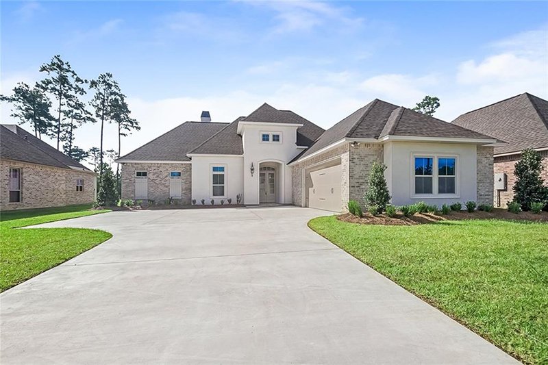 BedicoCreek's tweet image. One of Our Most Popular Neighborhoods Is #Longview! Come &amp;amp; See This #HomeForSale Today During Our #2018FallTour From 12PM - 4PM! ow.ly/tAAA50jnKXW