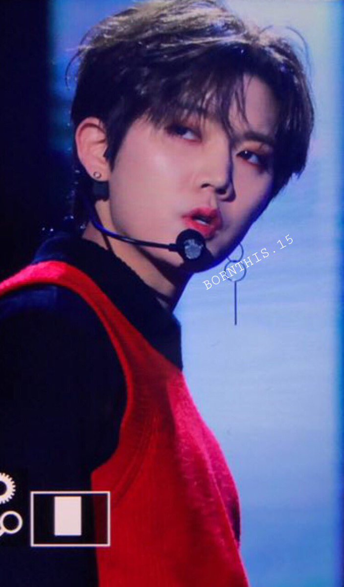 Bornthis15's tweet photo. 🐰 2018 / 10 / 14 SBS BBQ Preview

#렌 #민기 #최민기 #뉴이스���W #REN https://t.co/lQ6u0J4tIX