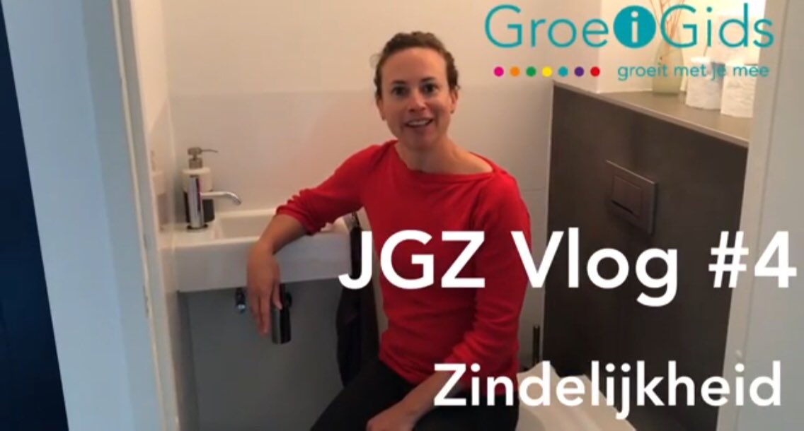 GroeiGids's tweet photo. Onze vierde JGZ Vlog staat nu online! Deze vlog gaat over zindelijkheid. Bekijk de vlog op ons YouTube-kanaal GroeiGids
https://t.co/l8tl98Xor1 #groeigids #groeigidsapp #zindelijkheid #zindelijkheidstraining #jgzvlog #jeugdgezondheidszorg https://t.co/PzGve4aBvk