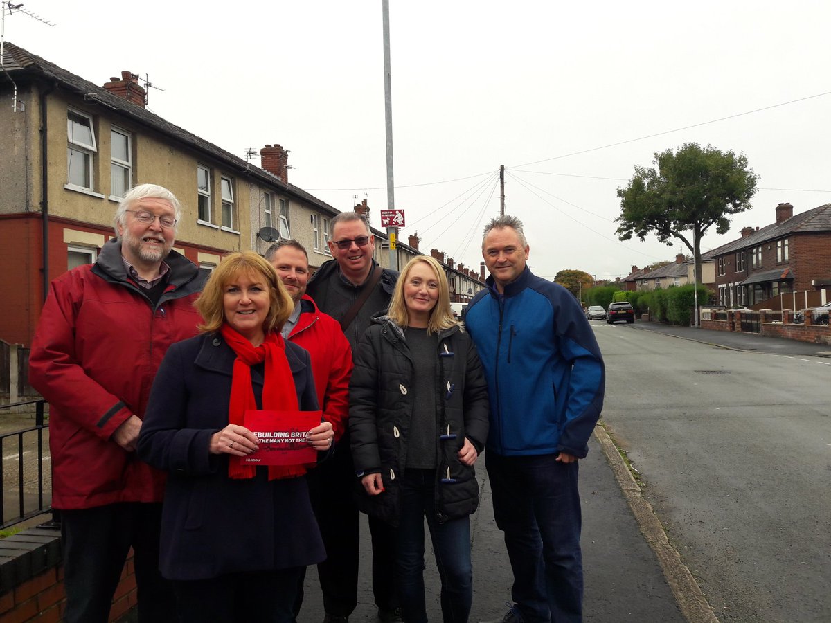 A great couple of hours door knocking with the Leigh Labour team  in Leigh East. @JoPlattMP <a href="/AtherleighAthe1/">Atherleighlabour</a> <a href="/LeighCLP/">Leigh & Atherton CLP</a>