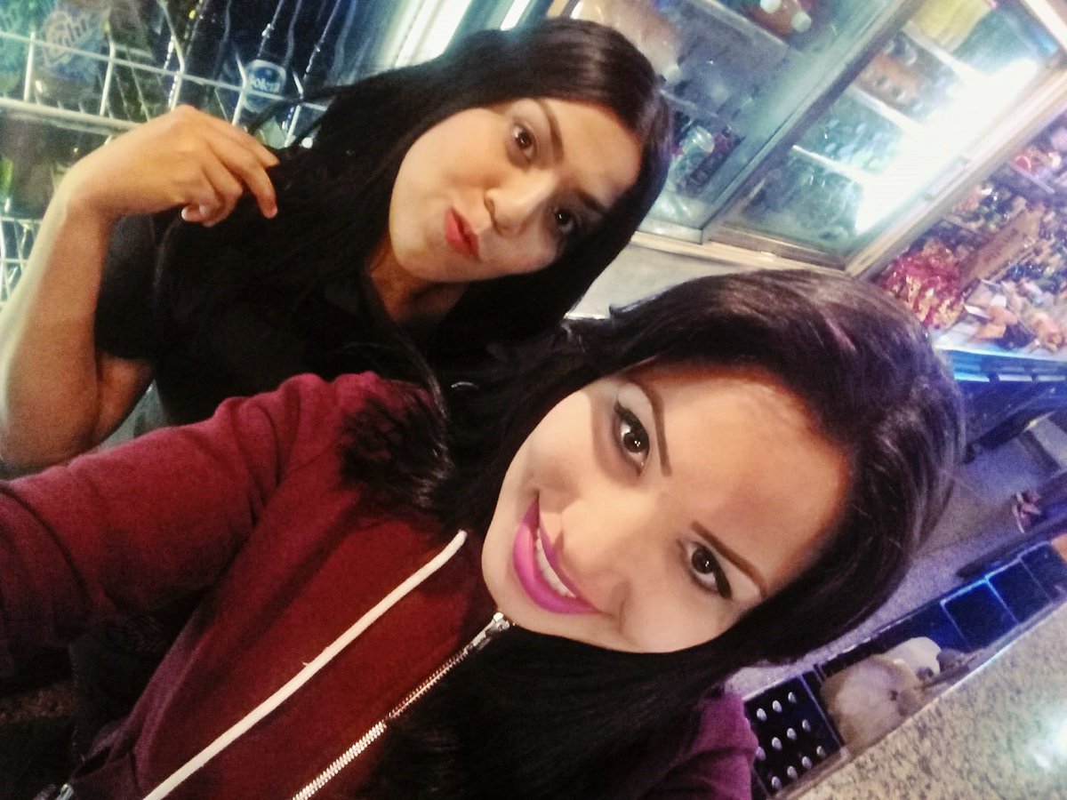 iGAPM's tweet photo. Work con mi niña Estef ♡ https://t.co/NC6Wq8M0Ox