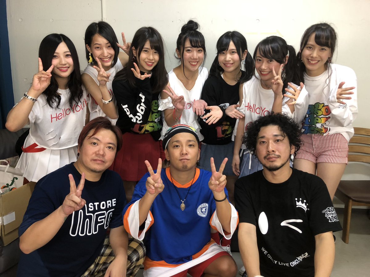 Helloyouth 公式アカウント Twitter પર Helloyouth 初の名古屋遠征終了しました 応援ありがとうございました 遠征最後に175rさんのライブに招待していただき青春パンクの熱いライブに触れワンマンライブに向けメンバー全員の刺激になりました 更に勢いを