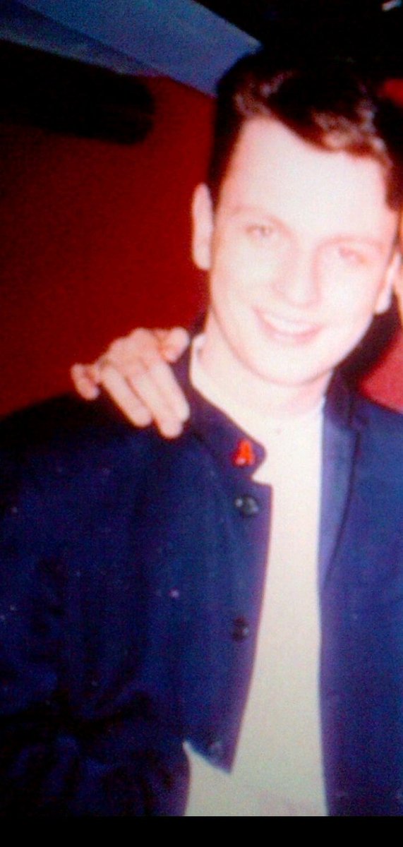 In a 90s mood today.  I sort of miss the days when <a href="/adamrickitt/">Adam Rickitt</a> <a href="/kavana_official/">Kavana</a> <a href="/TheBadBoysInc/">Bad Boys Inc</a> were riding high in the charts, and I could wear collarless jackets.....