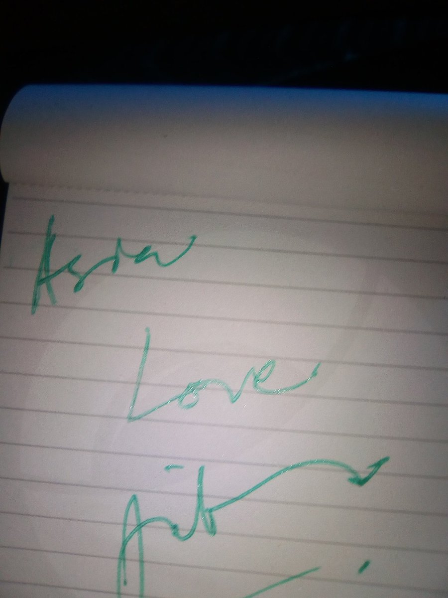 shaheen_aasia's tweet photo. I got #jabran's autograph nd also selfie ❤❤❤he is such a nice nd humble person https://t.co/5bA1VXTYPX