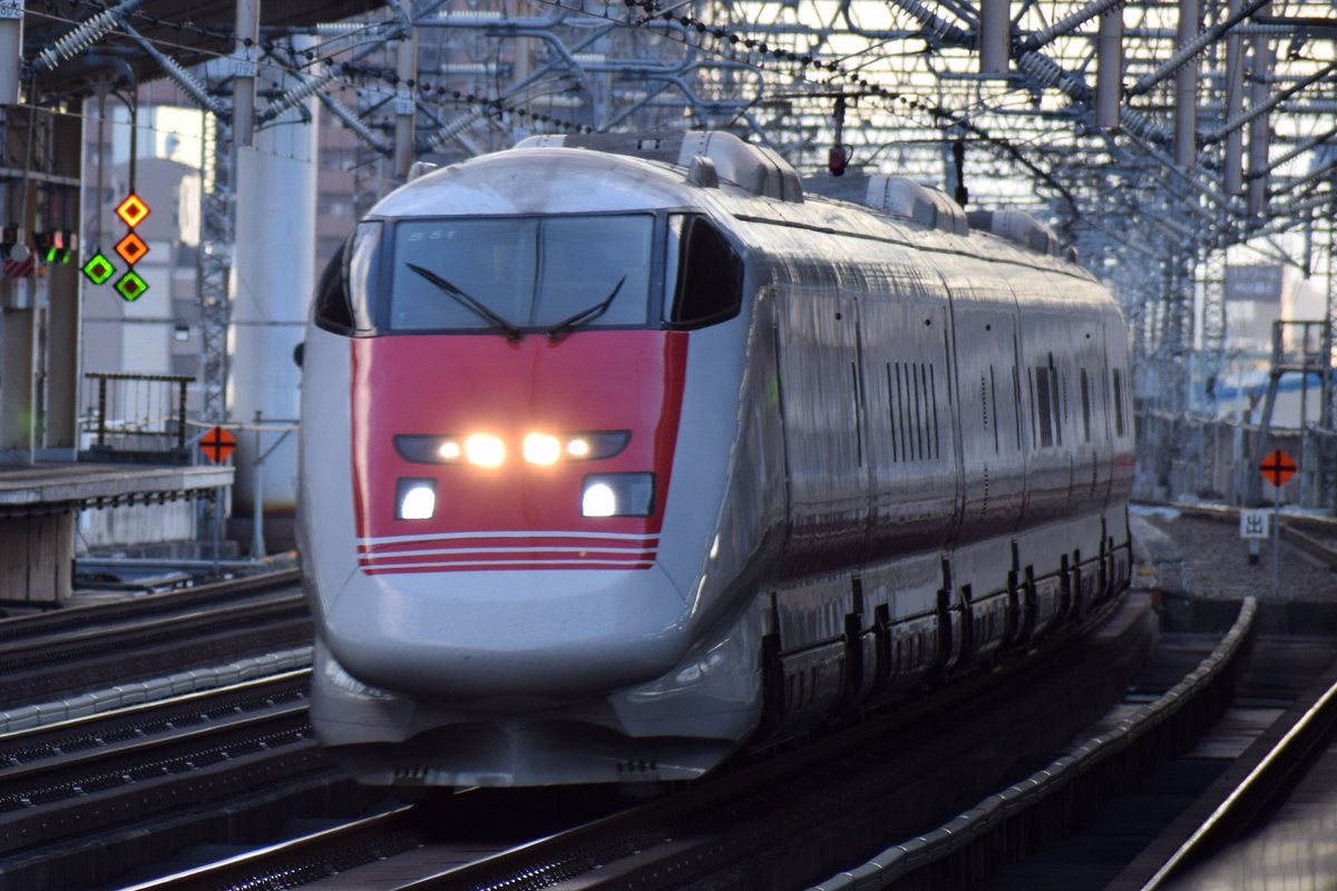 East Photo tweet media