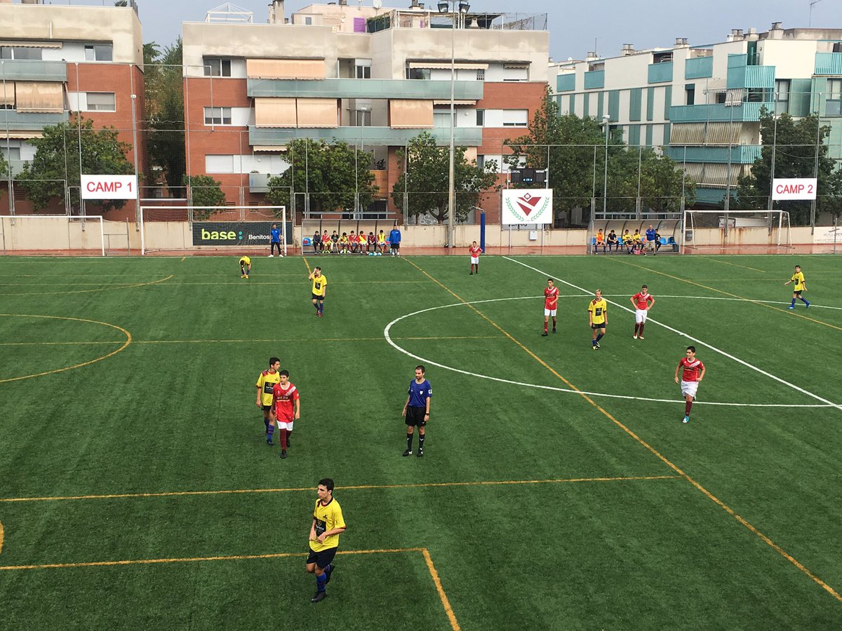 Monica041972's tweet photo. 2on partit Lliga: Búfala 5 - 3 Cadet C @pbanguera.
Han lluitat però s’han de posar les piles.... pretemporada perfecte.... inici lliga fatal! https://t.co/WV13pI55fO