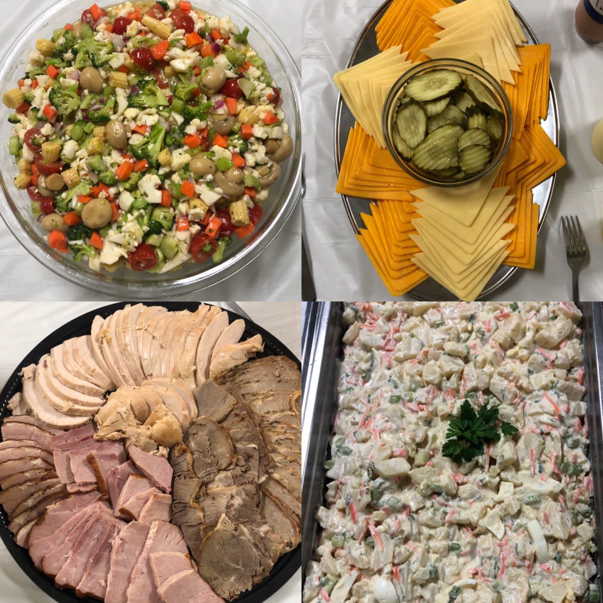 rolling_greens1's tweet photo. #redhatladies #2018 #soiree #HollywoodGlam #fellowship #fun #vendors #speakers #entertainment #doingitupraymer #instyle @rollinggreenfairways #thankyou #soawesome https://t.co/rlYLO53FE2