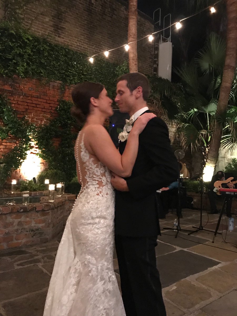 KennyLopez_TV's tweet photo. Congrats to our friend @wgno 6pm producer, Dana on her marriage to Wes! @BroussardsNOLA #muller #weddings #courtyardwedding #broussards #nola https://t.co/9g9NxY6eZL