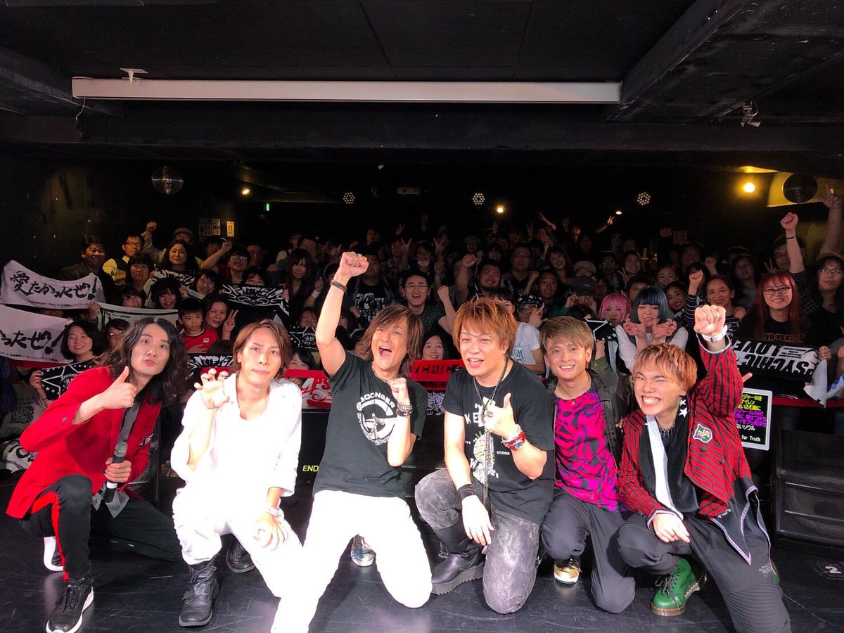 Hiroko K I Love Music Twitterren カラオケでとても懐かしい歌を聞きました 当時に戻って浸っちゃいけないと思いつつ聴き入りました ドラマのサントラcd出てきたので写真アップします シングルどこいった ドラマ ホテルウーマン ハタミちゃんといい 七色