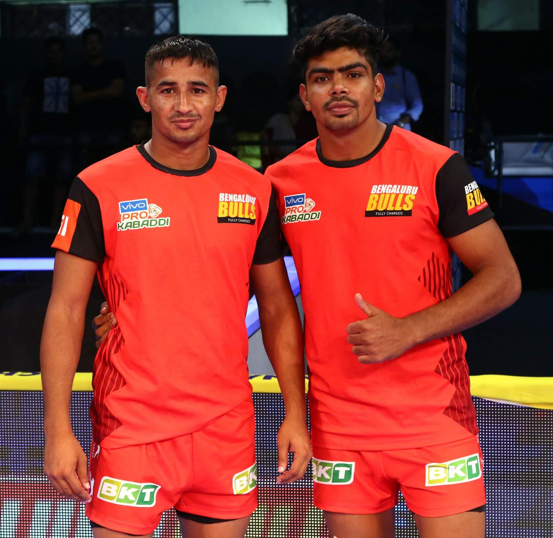 Bengaluru bulls sales kabaddi dress