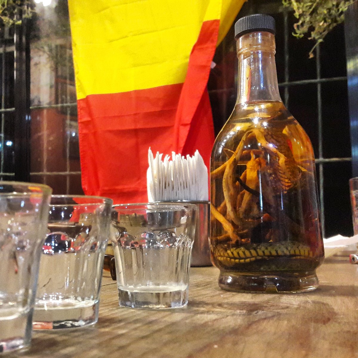 r0shanmishra's tweet photo. Just tried #Cobra #Scorpion #Yershagumba flavored #Whiskey
@ #Ramsterdam Local #Restaurant
#Insane & #Crazy
Product of #Thailand https://t.co/jLszV8Frjq