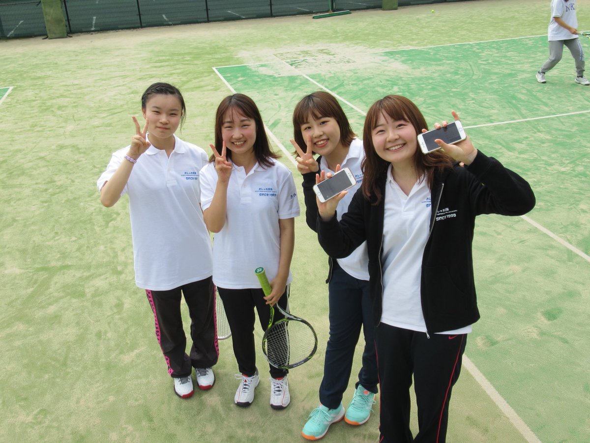 京都薬科大学テニスサークル おしゃれ貴族 10月内乱 10 13 久しぶりの内乱でした 来てくださったみなさん ありがとうございました T Co Nf9y9oqg62