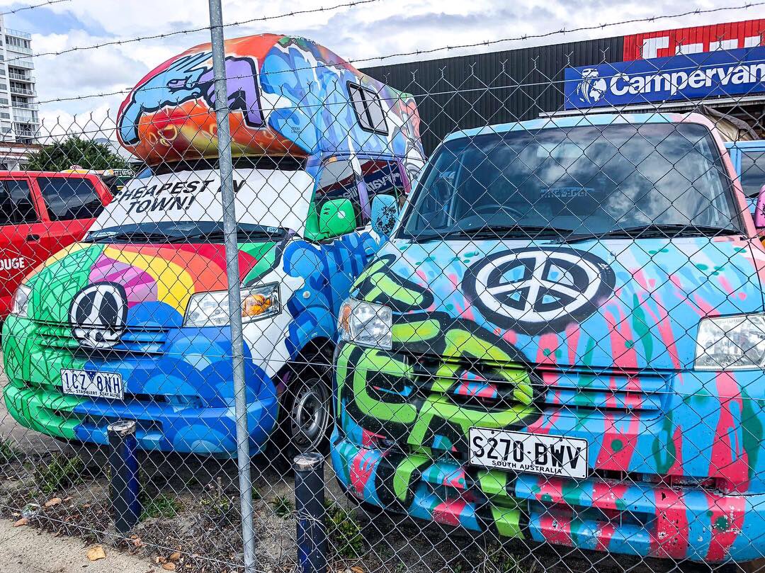 JdChiara's tweet photo. Arrived in #Cairns this morning I smelt air of #freedom and a desire to drive #thousandsmiles around #Australia and to its less explored land started to grow. This afternoon, while I was #exploring the #city, I stopped, stunned by this #campervan vendor🤩 Too cool! https://t.co/Fe5jUgesS9